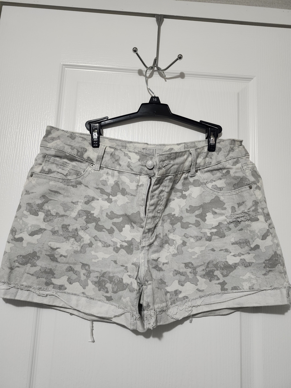 Time and Tru Gray Camo Denim Shorts